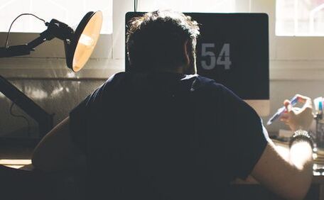 Una posizione seduta errata è la causa dello sviluppo dell'osteocondrosi